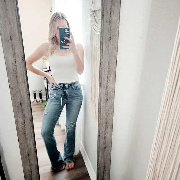 New | Judy Blue | Bootcut Jeans - Picture 11 of 17